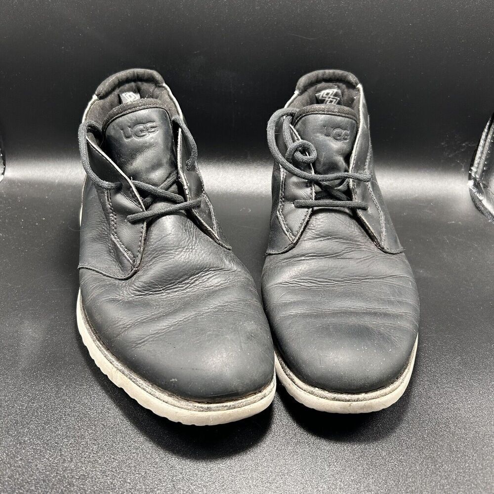 UGG Shoes Men's 8 Black Leather Upper Lace Up Slip F19219D